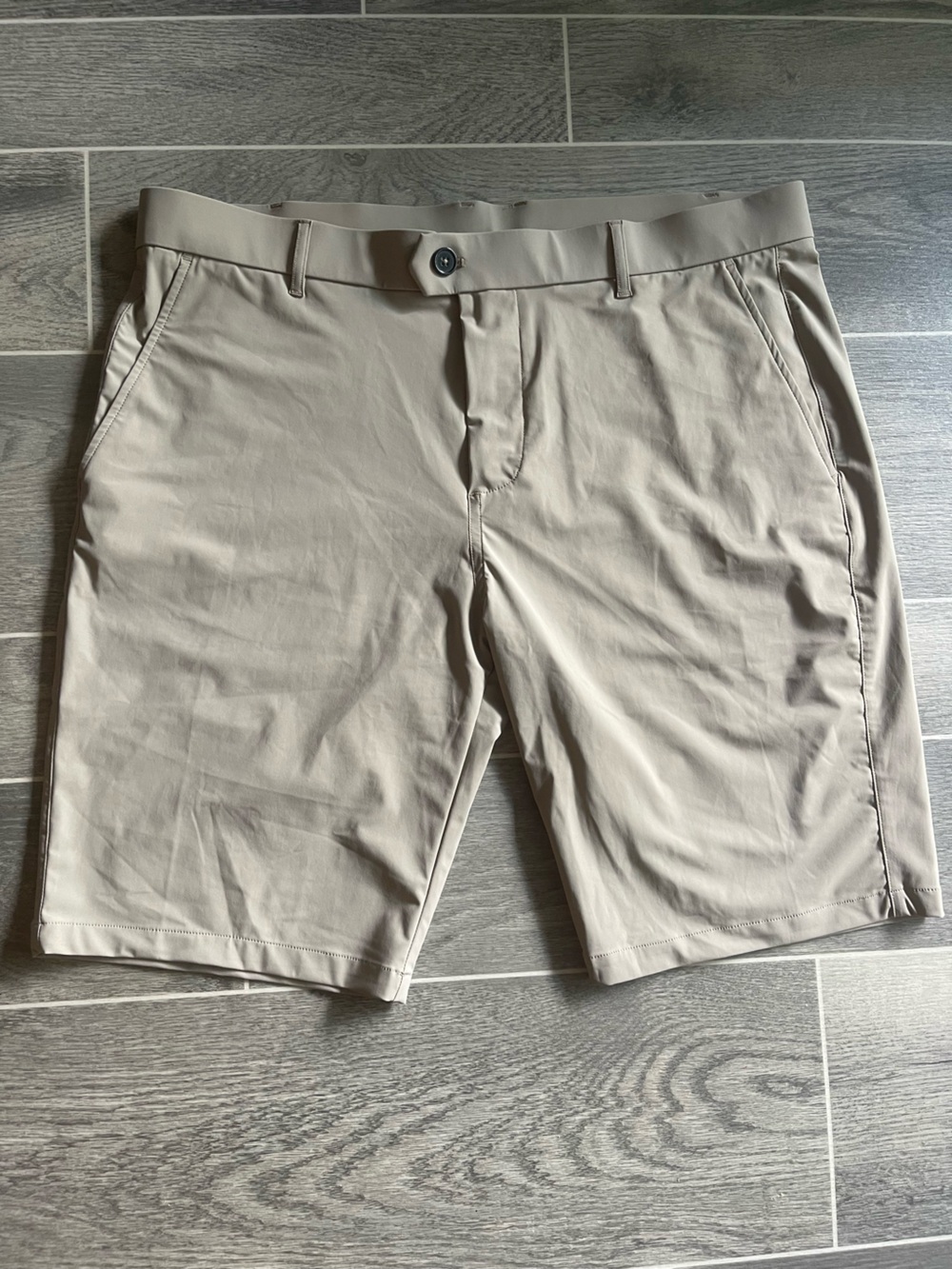 Greyson Beige Knee-Length Shorts